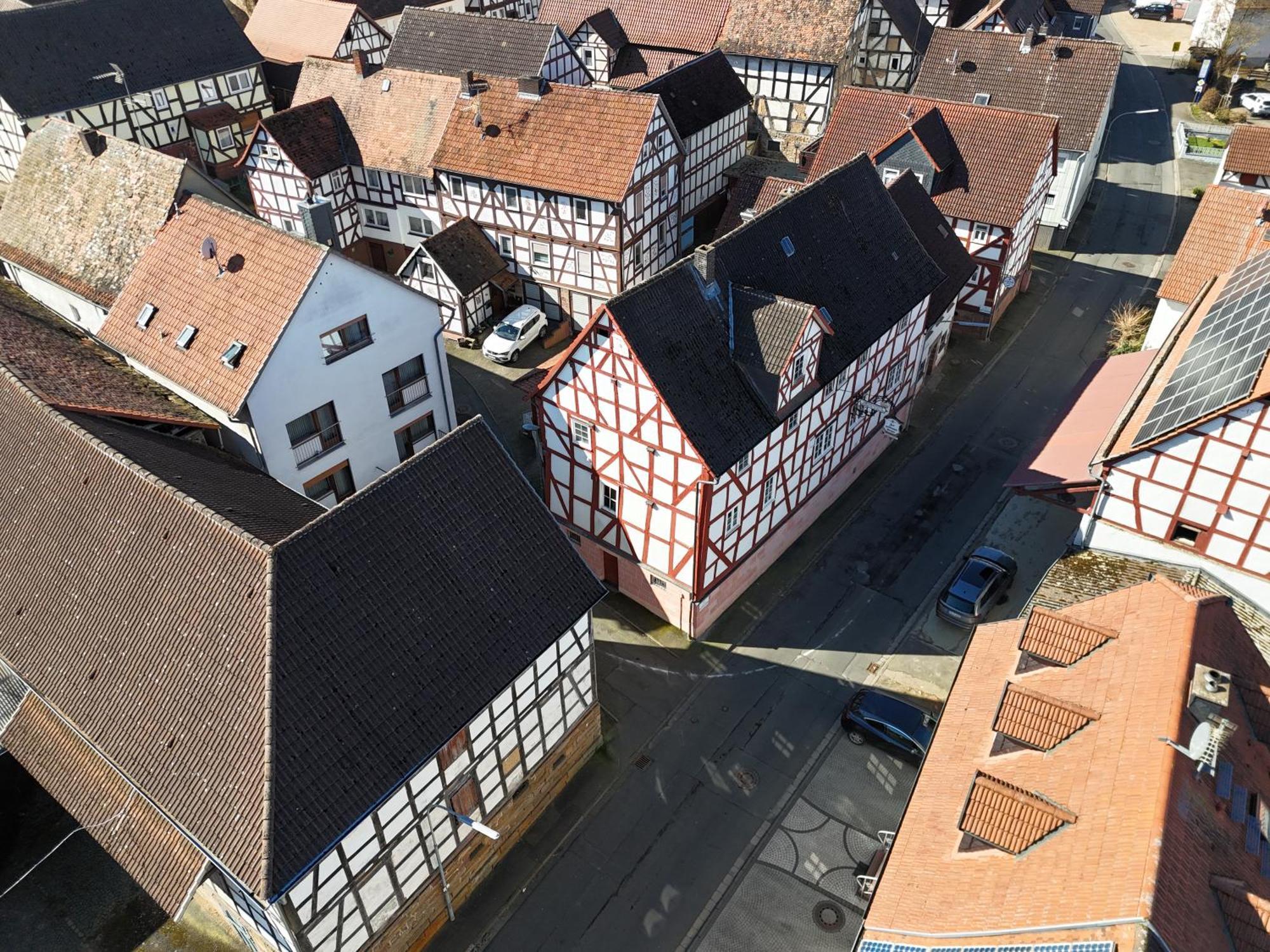 Zur Goldenen Krone Pension Stadtallendorf Eksteriør billede